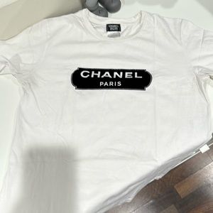 Chanel uniform t shirt size medium